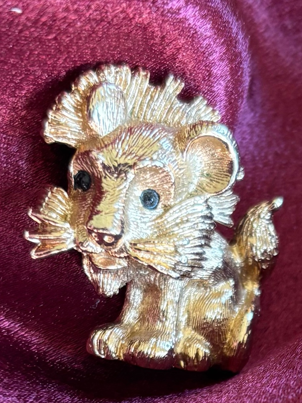 Vintage 1964 Sarah Coventry "Cowardly Lion" Lion Cub Brooch Pin - Gold Tone